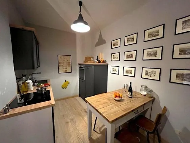 Apartment Delizioso Appartamento In Palazzo Veneziano Verona